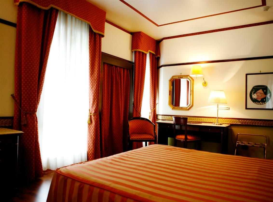Hotel Politeama Палермо Екстер'єр фото